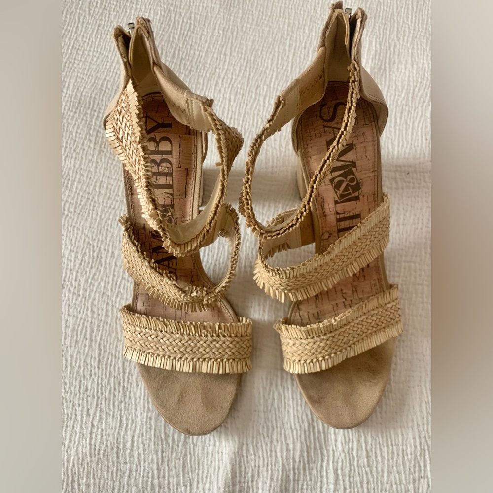 Beautiful Nude Fray Detail Heels